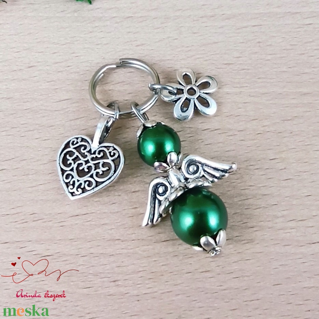 Sötétzöld angyalkás kulcstartó - évzáró ajándék tanárnak, óvónéninek, dadusnak - táska & tok - kulcstartó & táskadísz - kulcstartó - Meska.hu