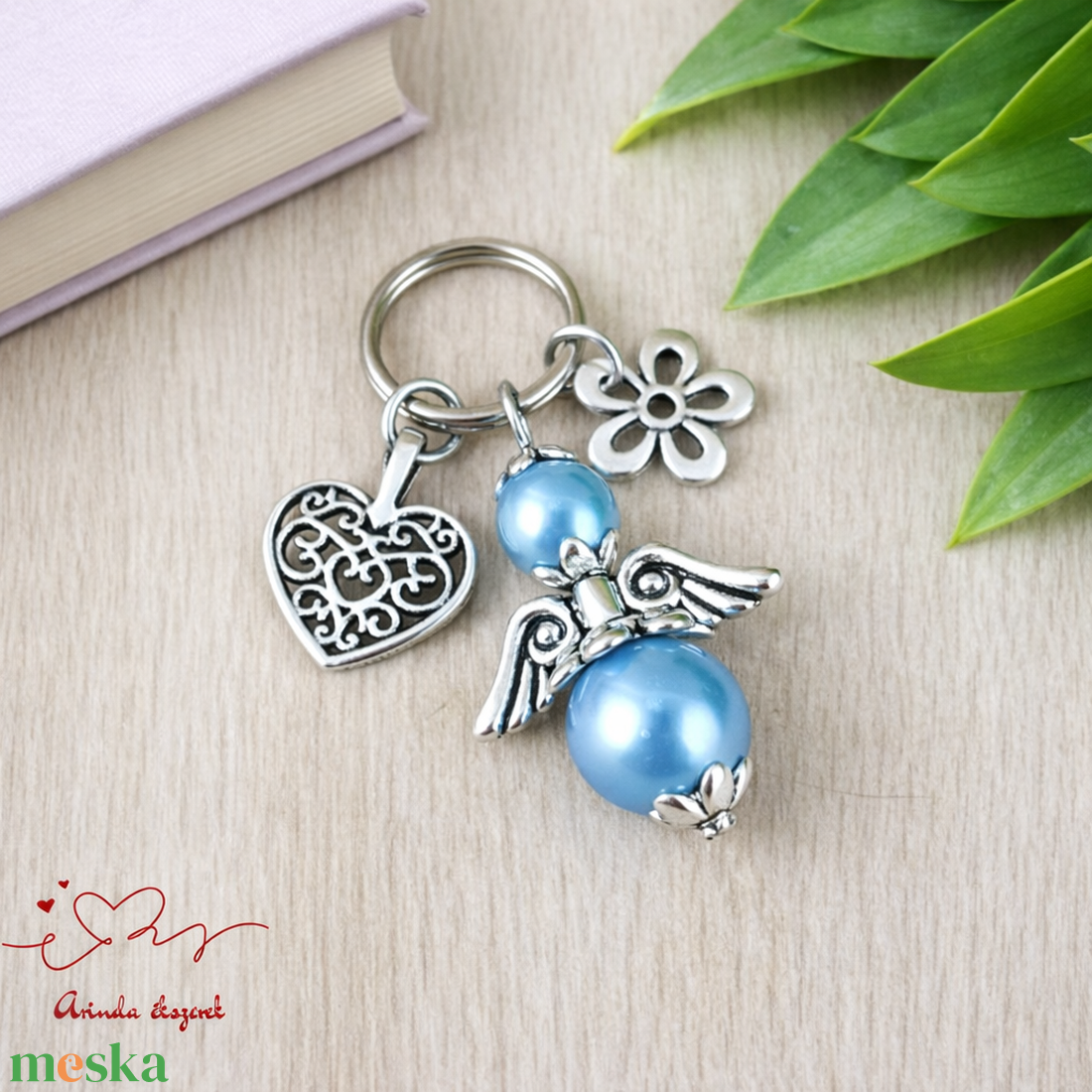 Égszínkék angyalkás kulcstartó - tanár búcsúajándék, pedagógus ajándék évzáróra - táska & tok - kulcstartó & táskadísz - kulcstartó - Meska.hu