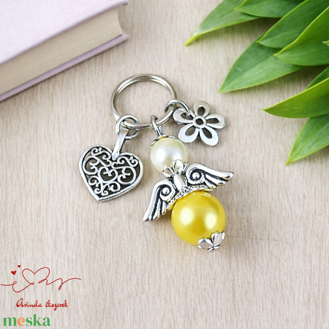 Sárga angyalkás kulcstartó � kézműves kulcstartó ajándék, angyalka táskadísz - táska & tok - kulcstartó & táskadísz - kulcstartó - Meska.hu