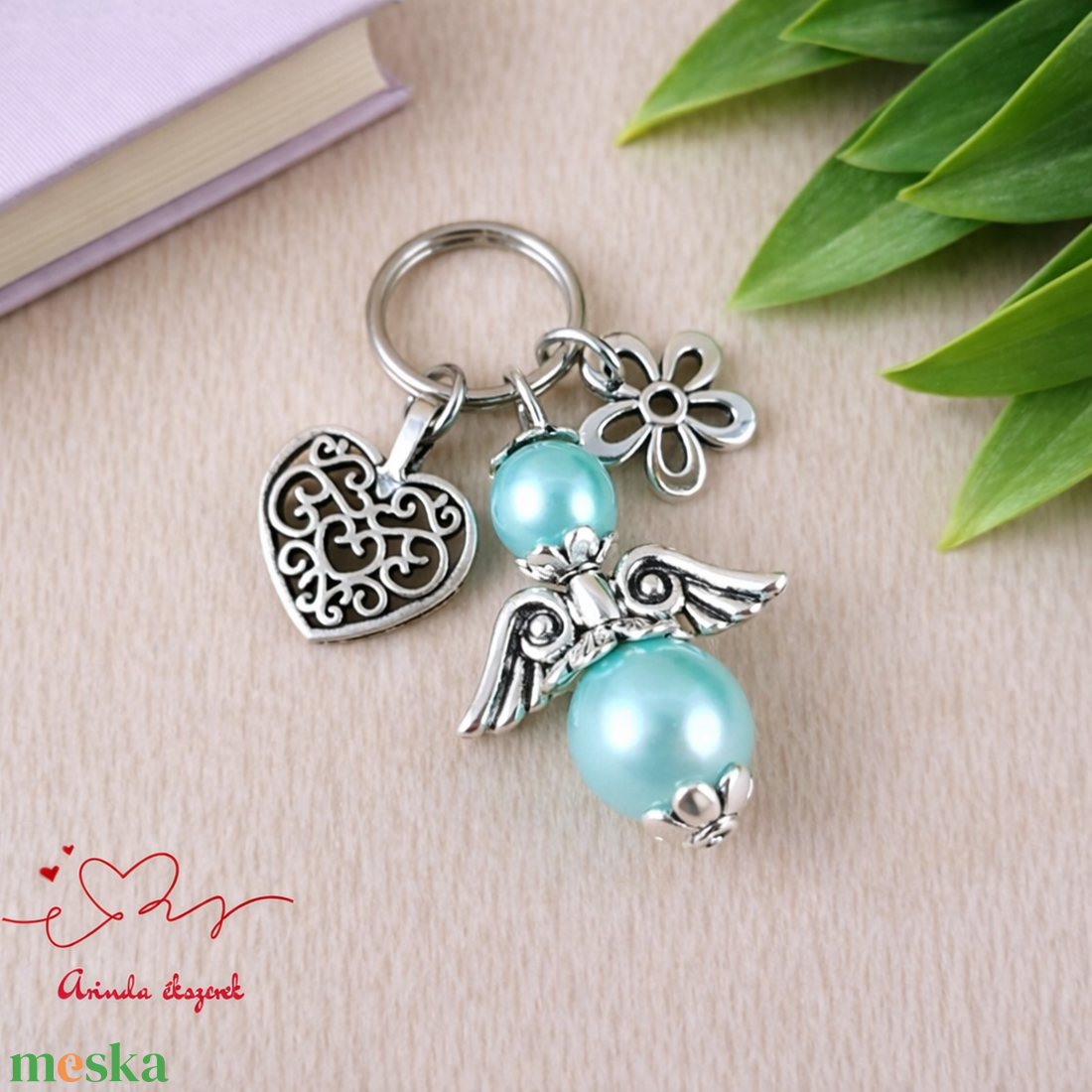 Világoskék angyalkás kulcstartó � kézműves kulcstartó ajándék, angyalka táskadísz - táska & tok - kulcstartó & táskadísz - kulcstartó - Meska.hu