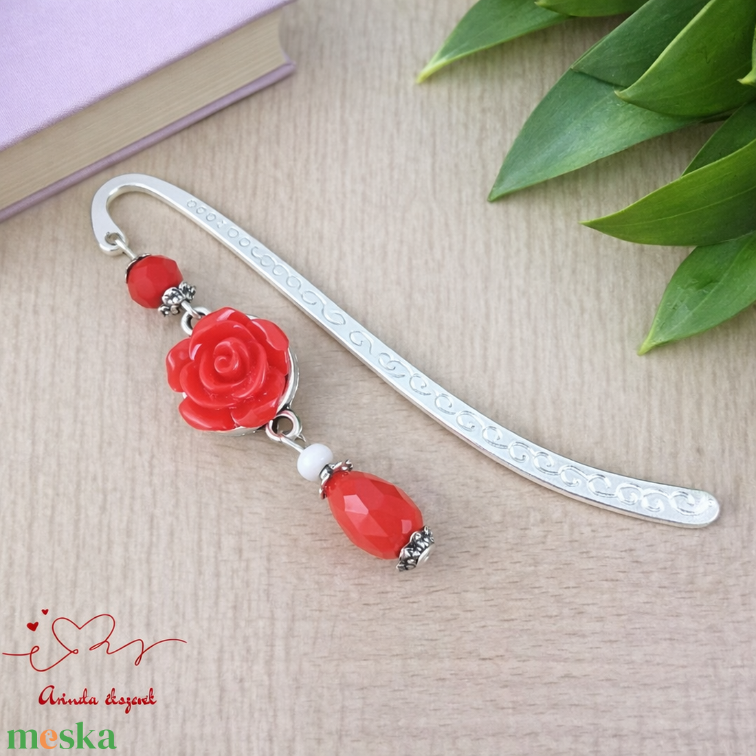 Piros rózsás könyvjelző - Anyák napi apró figyelmesség #62 - könyv & zene - könyvjelző - Meska.hu