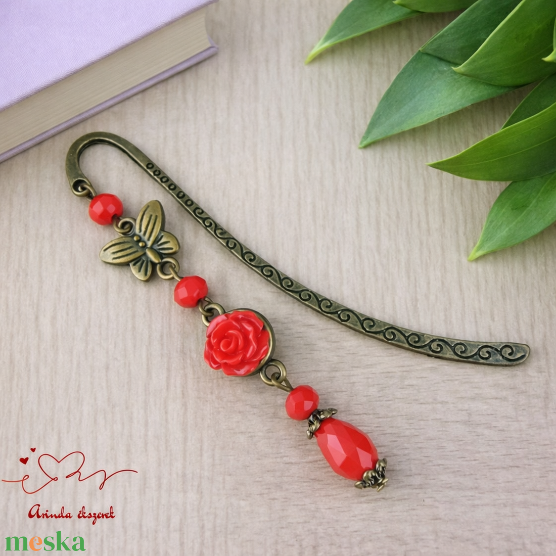 Piros rózsás könyvjelző - Anyák napi apró figyelmesség #61 - könyv & zene - könyvjelző - Meska.hu