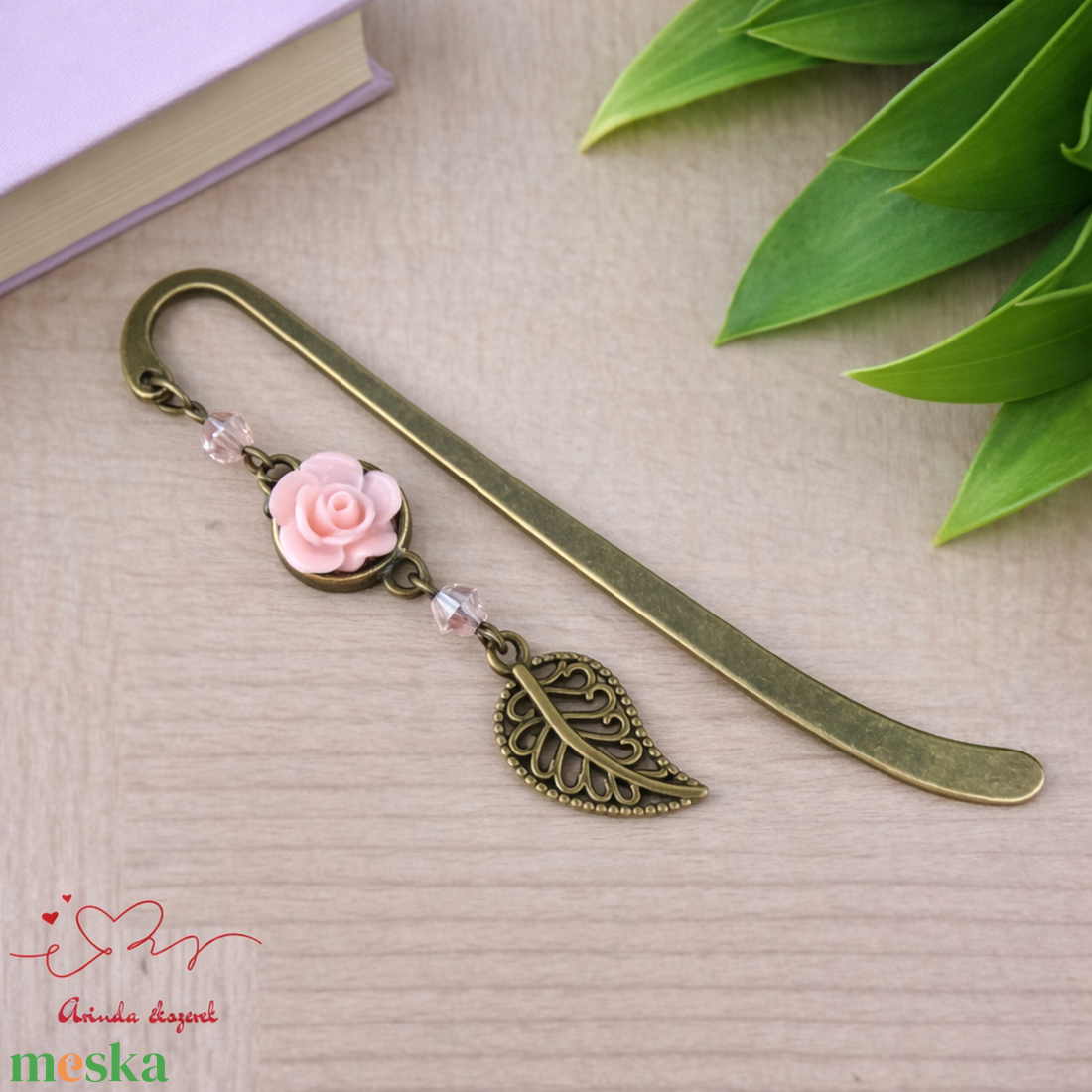 Rózsaszín rózsás könyvjelző - Anyák napi apró figyelmesség #24 - könyv & zene - könyvjelző - Meska.hu