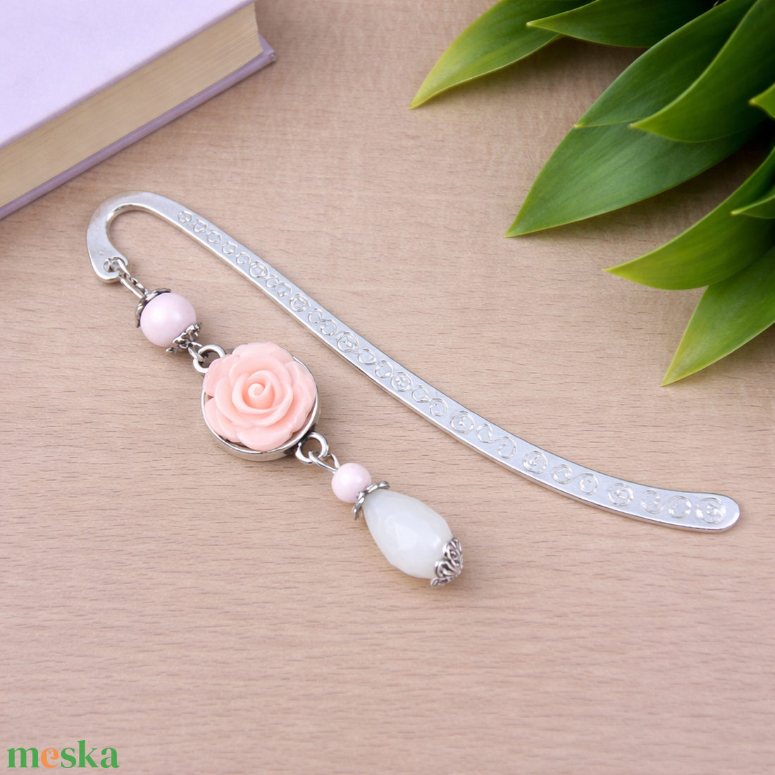 Rózsaszín rózsás könyvjelző - Anyák napi apró figyelmesség #17 - könyv & zene - könyvjelző - Meska.hu