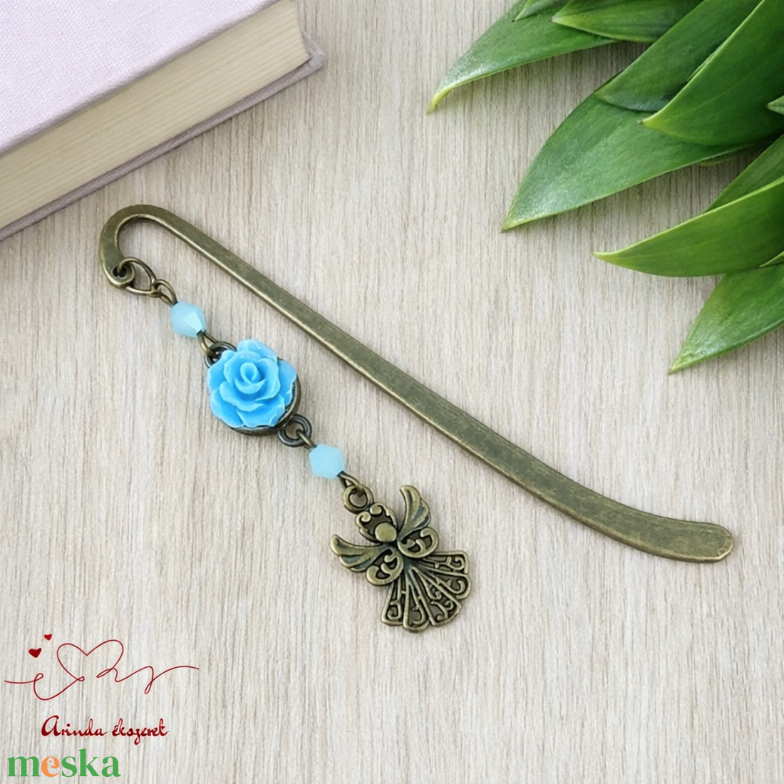 Világoskék rózsás könyvjelző - Anyák napi apró figyelmesség #9 - könyv & zene - könyvjelző - Meska.hu