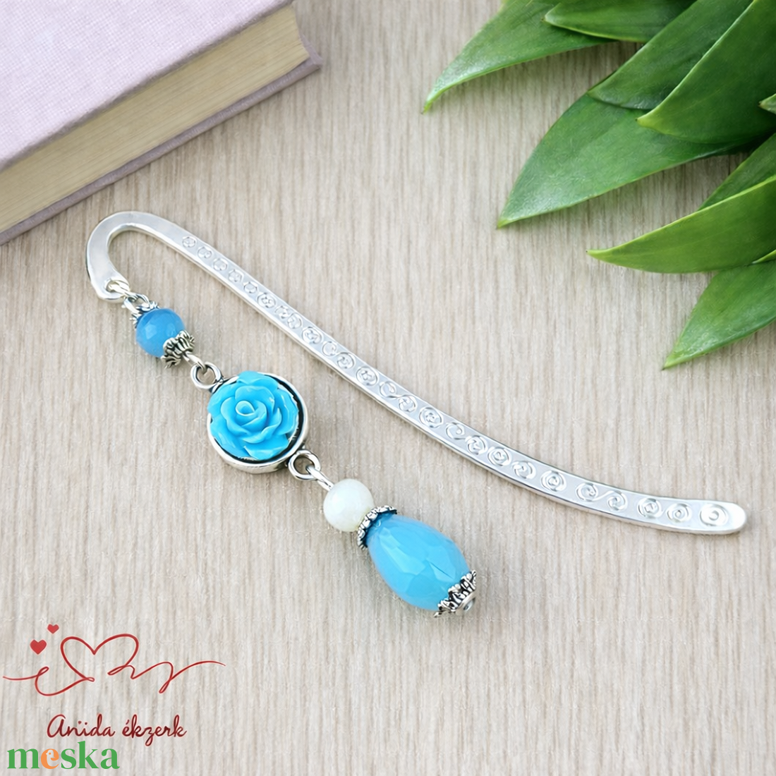 Világoskék rózsás könyvjelző - Anyák napi apró figyelmesség #14 - könyv & zene - könyvjelző - Meska.hu