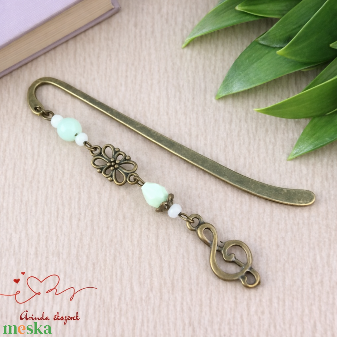 Violinkulcsos könyvjelző � zöld árnyalatban, zenekedvelőknek - könyv & zene - könyvjelző - Meska.hu