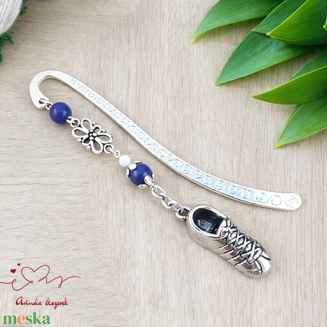 Tornacipő könyvjelző � ballagási ajándék új utak kezdetére - könyv & zene - könyvjelző - Meska.hu