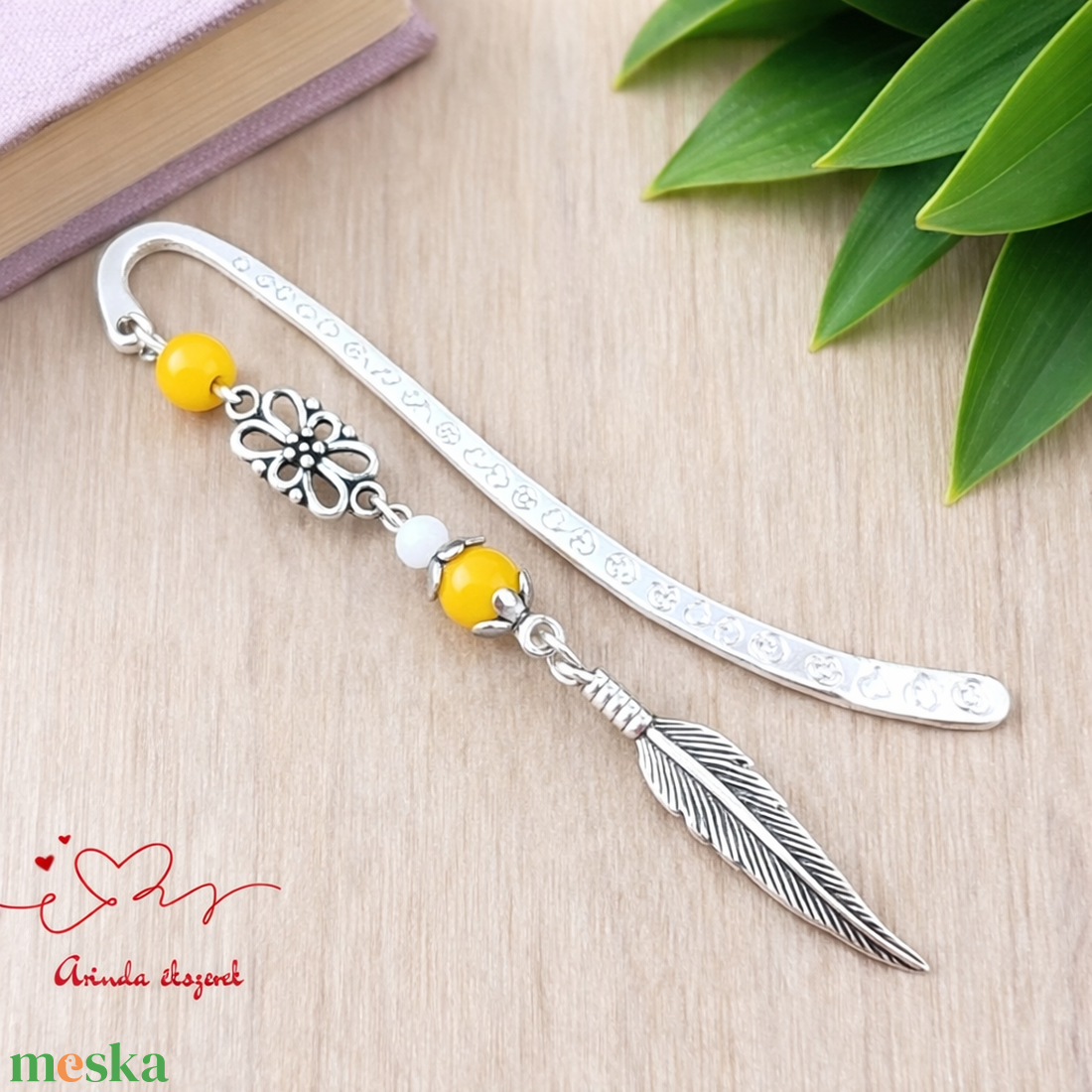 Toll charm könyvjelző � sárga gyöngyökkel, pedagógusnapi ajándék - könyv & zene - könyvjelző - Meska.hu