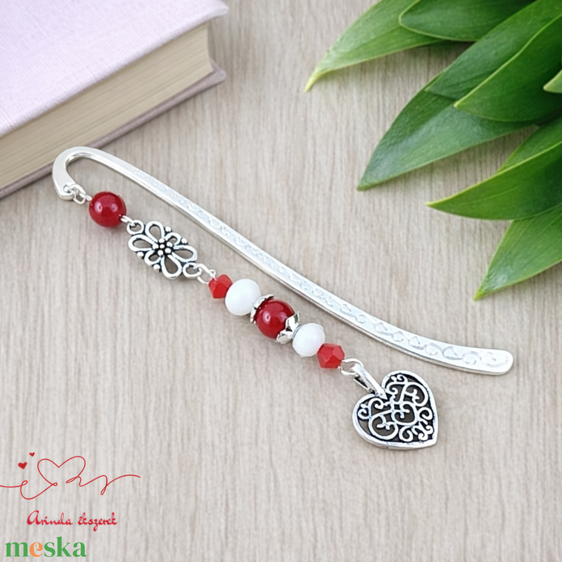 Szív charm könyvjelző pedagógusnapra � piros gyöngyökkel - könyv & zene - könyvjelző - Meska.hu