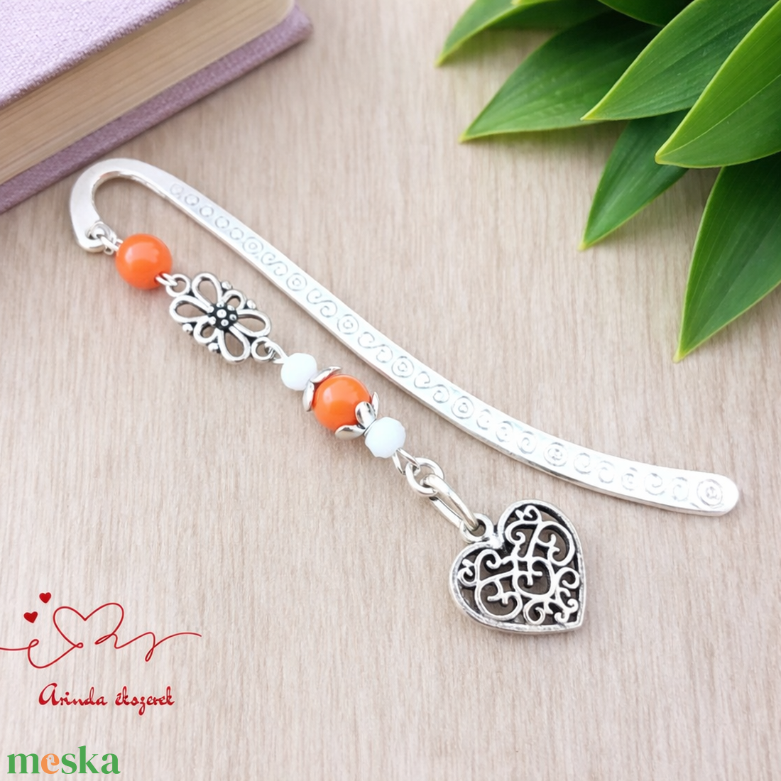Szív charm könyvjelző pedagógusnapra � narancs gyöngyökkel - könyv & zene - könyvjelző - Meska.hu