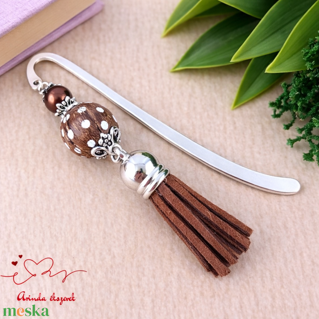 Barna vidám pöttyös bojtos könyvjelző � kedves ajándék pedagógusnak  - könyv & zene - könyvjelző - Meska.hu