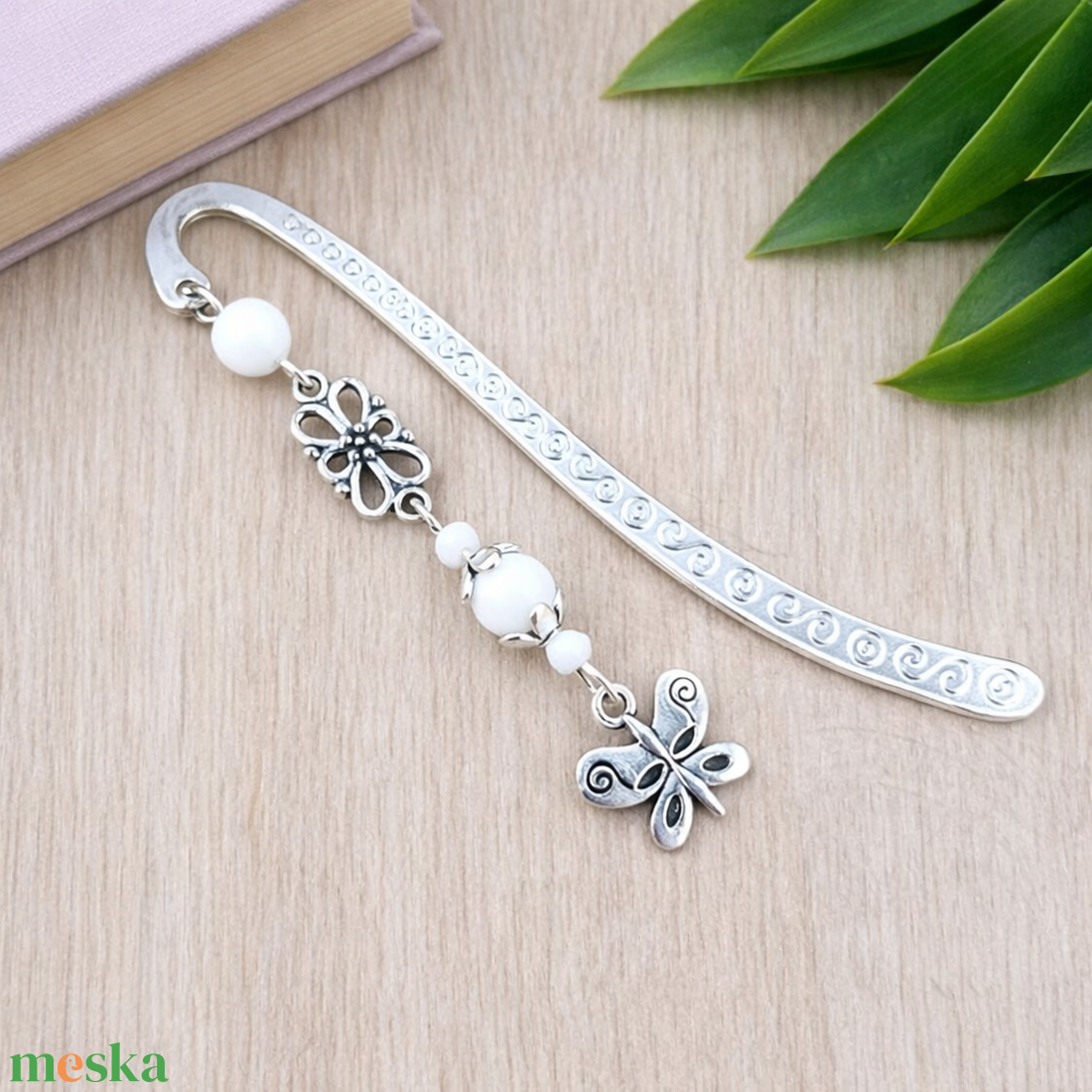 Fehér pillangós könyvjelző pedagógusnak � évzáró ajándék - könyv & zene - könyvjelző - Meska.hu