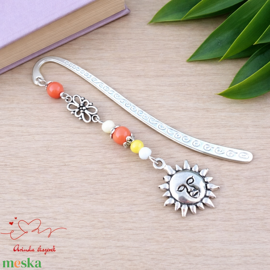 Napos könyvjelző � vidám, kézzel készült ajándék minden alkalomra vegyes sárga gyöngyökkel - könyv & zene - könyvjelző - Meska.hu