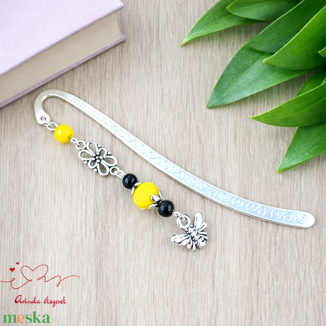 Méhecskés könyvjelző � vidám, kézzel készült ajándék könyvrajongóknak - könyv & zene - könyvjelző - Meska.hu