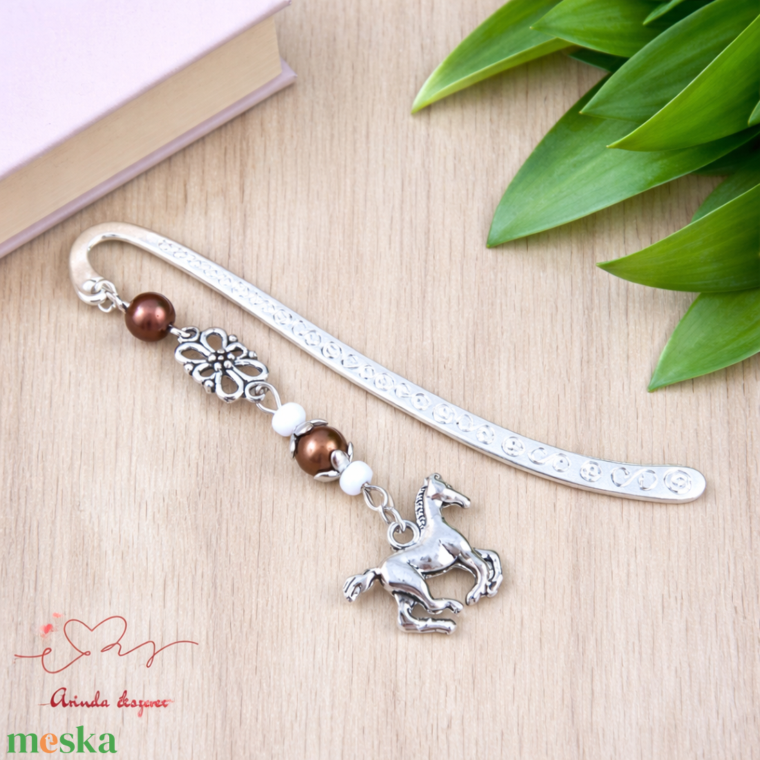 Barna ló könyvjelző � elegáns, kézműves ajándék lovasoknak és állatbarátoknak - könyv & zene - könyvjelző - Meska.hu