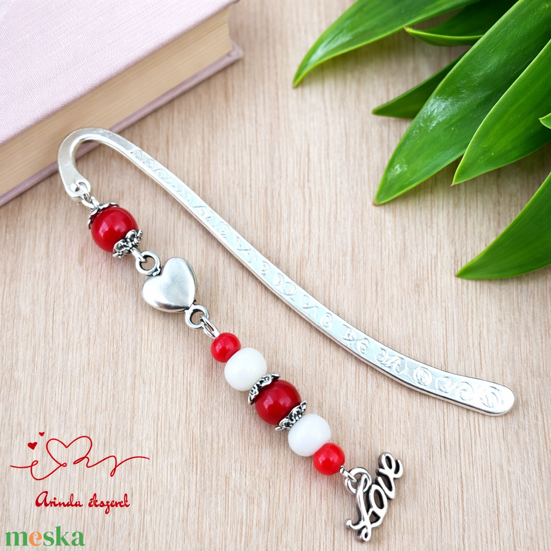 Love könyvjelző piros-fehér színekben � Valentin-napi, romantikus ajándék olvasóknak - könyv & zene - könyvjelző - Meska.hu