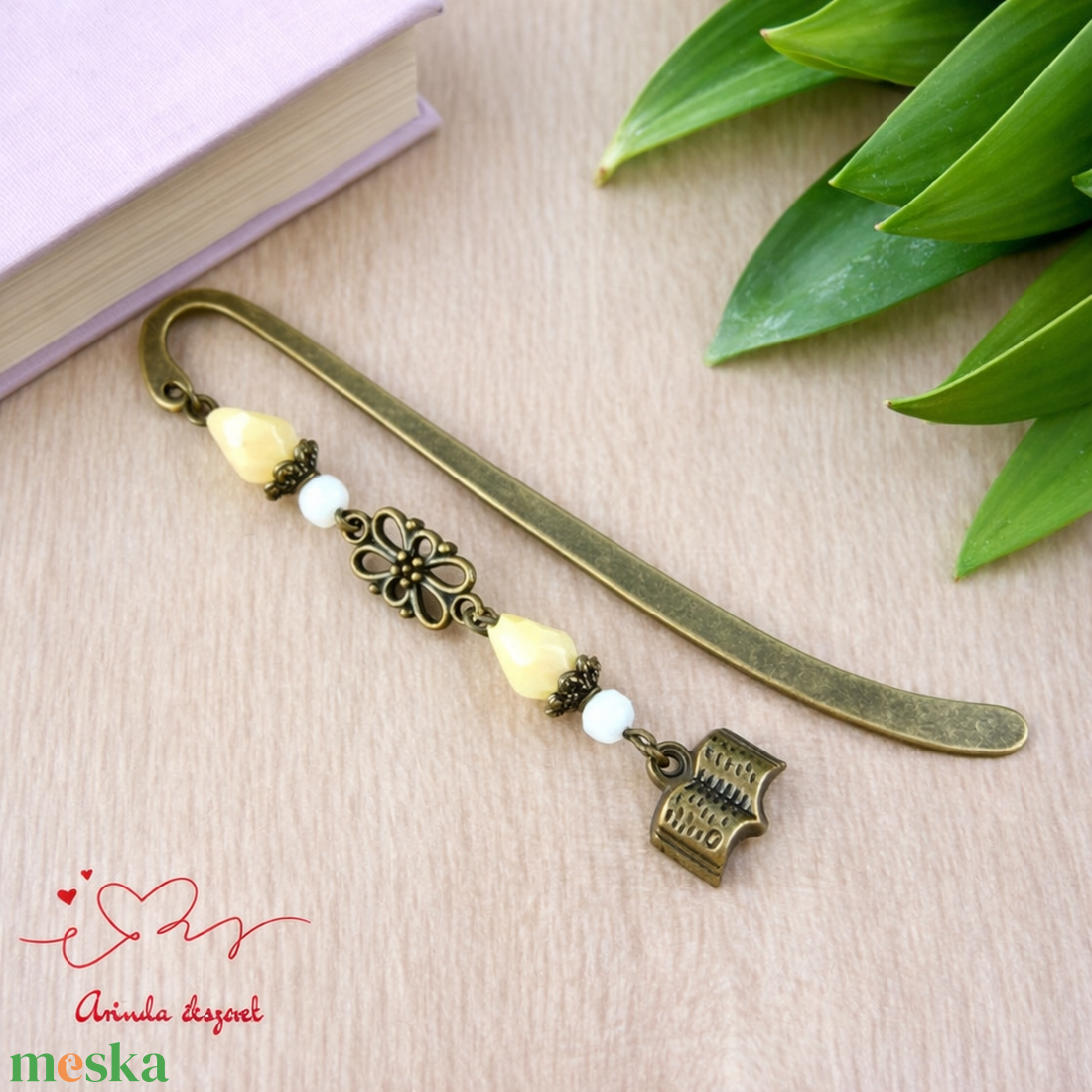 Sárga könyv charmos könyvjelző � pedagógusnapi és évzáró ajándék - könyv & zene - könyvjelző - Meska.hu