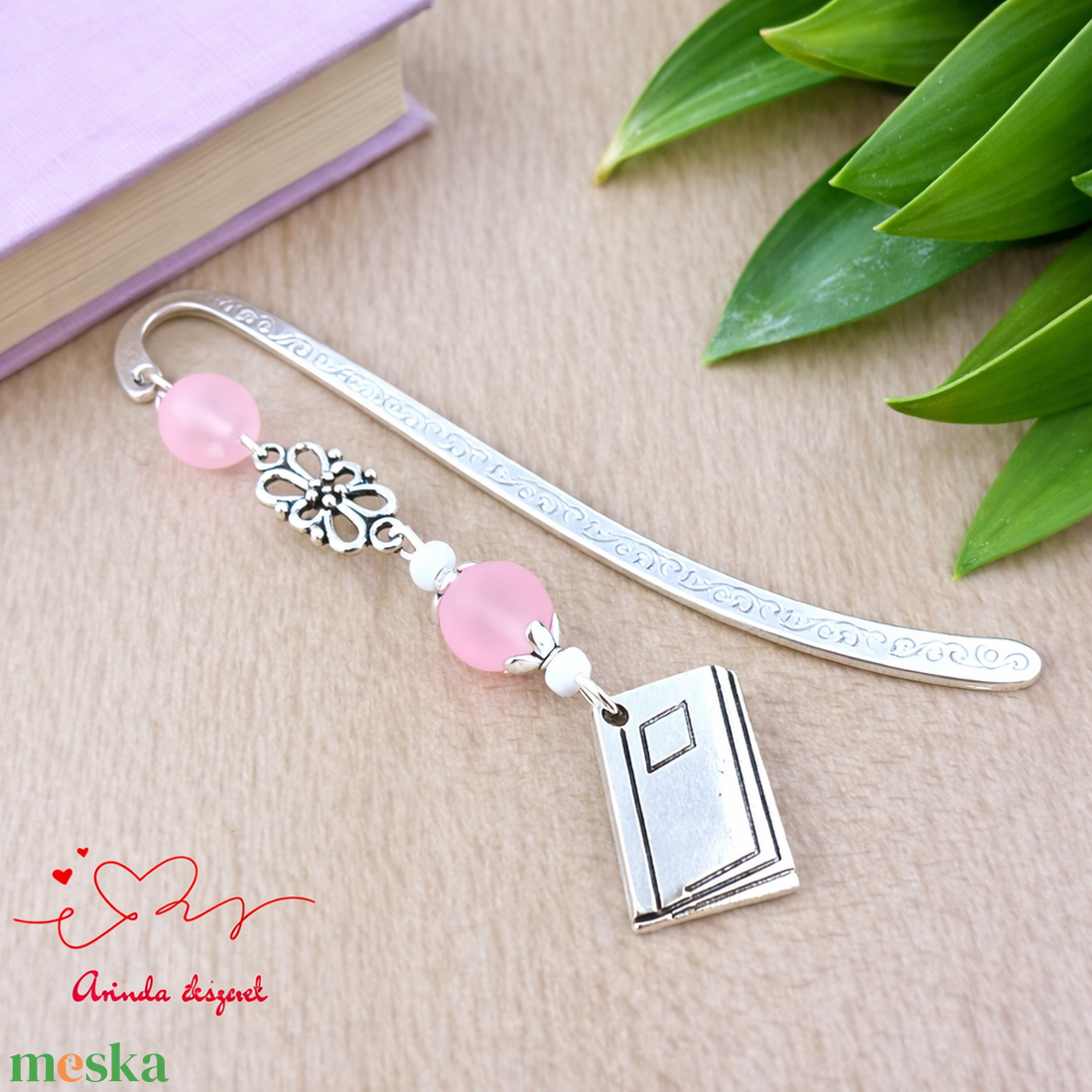 Rózsaszín könyv charmos könyvjelző � pedagógusnapi és évzáró ajándék - könyv & zene - könyvjelző - Meska.hu