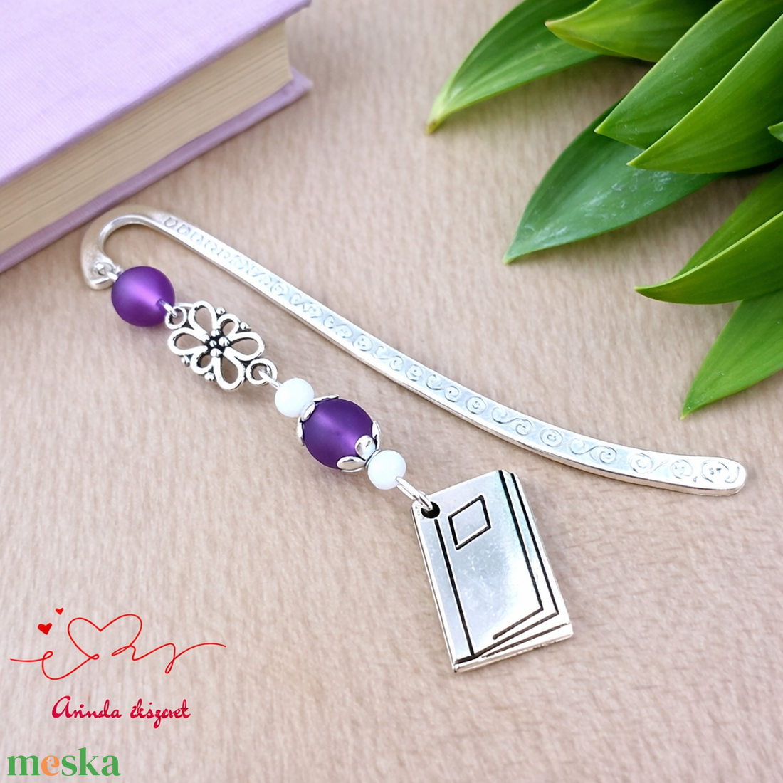 Lila könyv charmos könyvjelző � pedagógusnapi és évzáró ajándék - könyv & zene - könyvjelző - Meska.hu