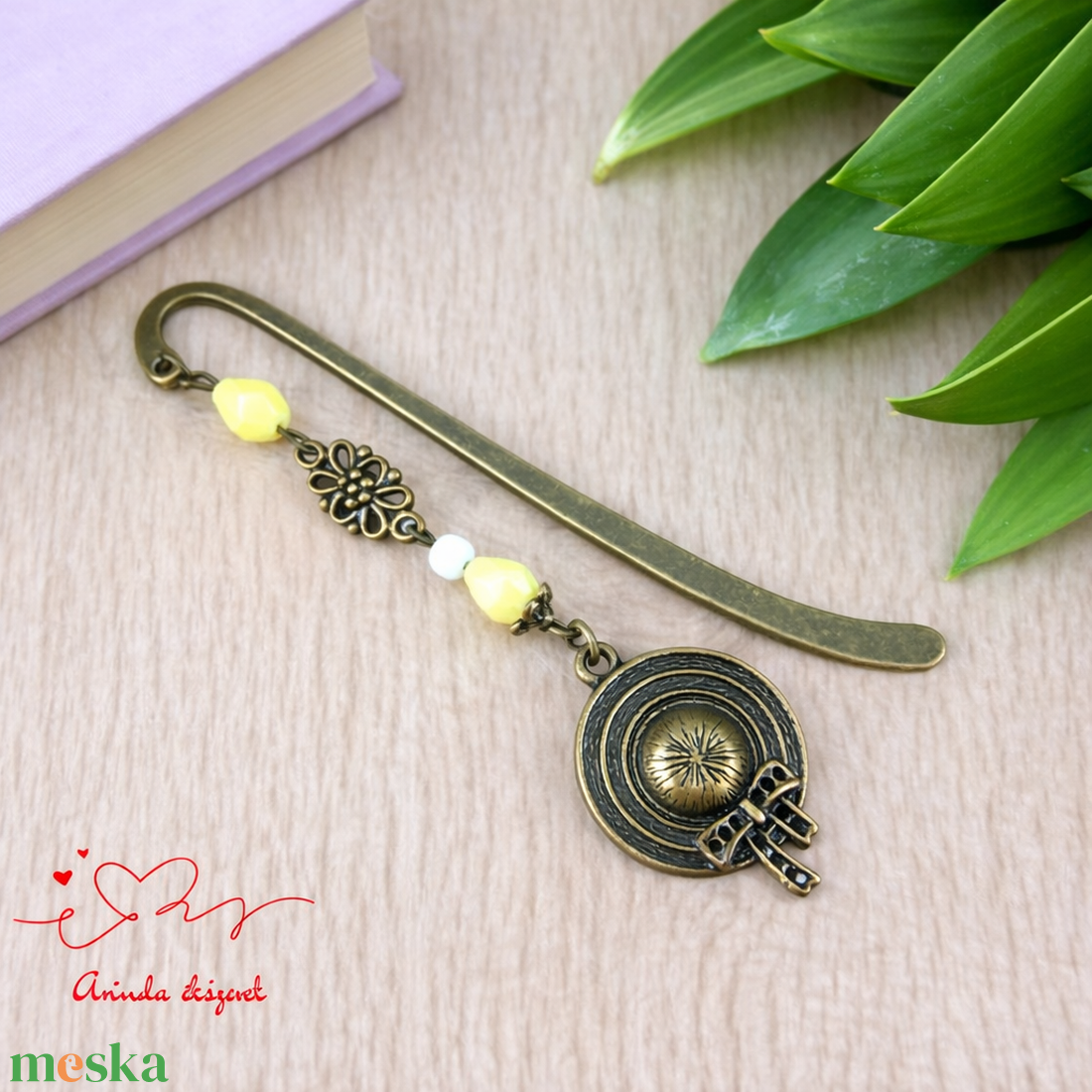 Vintage kalapos könyvjelző � egyedi, kézműves ajándék olvasóknak - könyv & zene - könyvjelző - Meska.hu