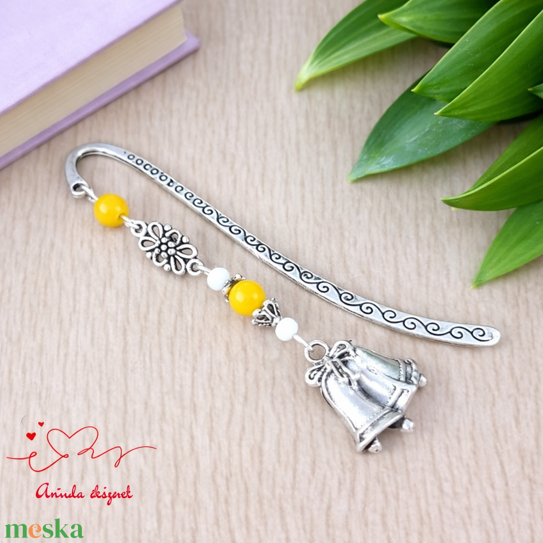 Sárga karácsonyi harangos könyvjelző � ünnepi, kézműves ajándék olvasóknak - könyv & zene - könyvjelző - Meska.hu