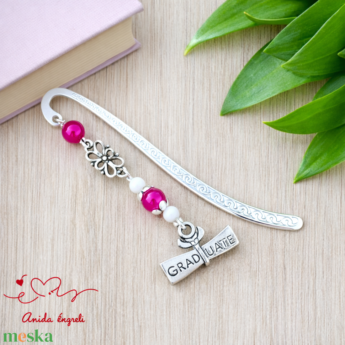 Diplomás könyvjelző pink gyöngyökkel � ballagási és avatási ajándék diplomázóknak - könyv & zene - könyvjelző - Meska.hu