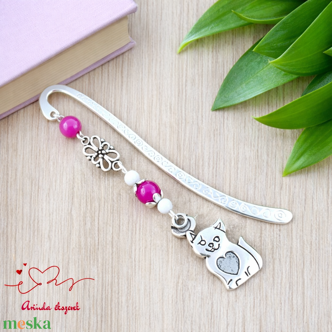 Cicás könyvjelző pink gyöngyökkel � kézzel készült ajándék állatbarátoknak, macskakedvelőknek névnapra, születésnapra - könyv & zene - könyvjelző - Meska.hu