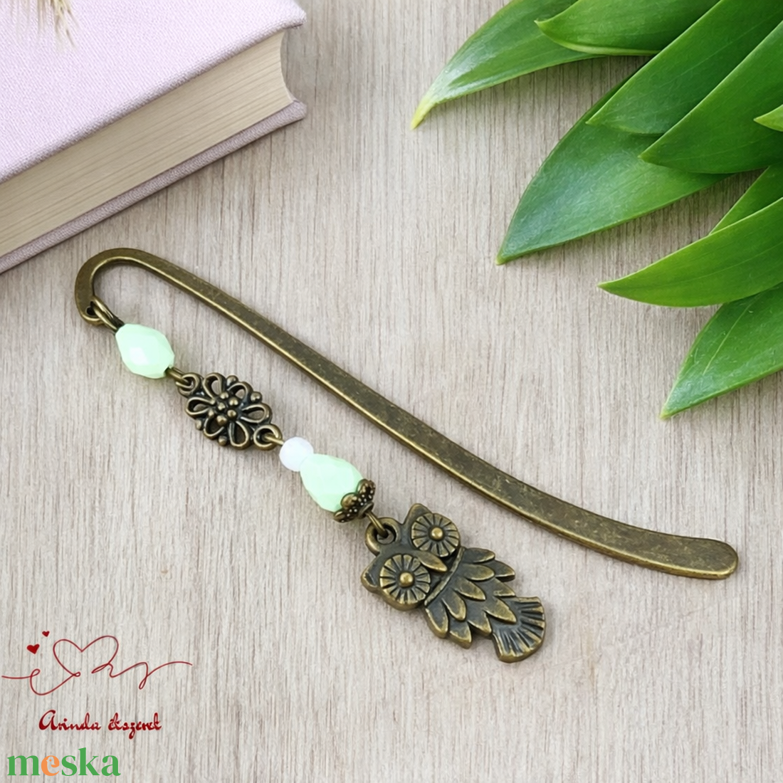 Bagoly könyvjelző világoszöld gyöngyökkel � kézműves ajándék olvasóknak és tanároknak - könyv & zene - könyvjelző - Meska.hu