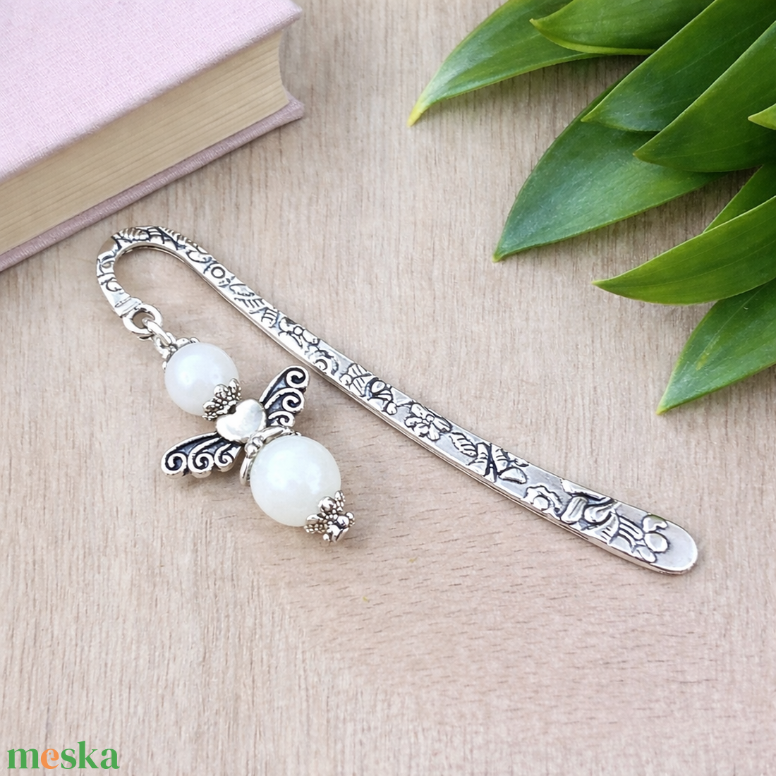 Anyák napi ásvány angyal könyvjelző fehér jadeval - szeretettel készült ajándék édesanyáknak - könyv & zene - könyvjelző - Meska.hu