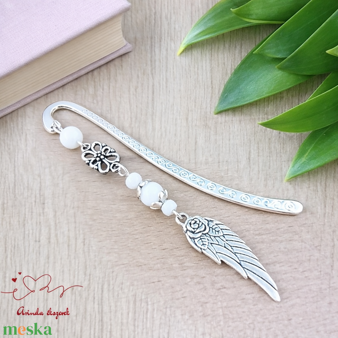 Angyalszárnyas könyvjelző - évzáró ajándék ballagásra, év végi köszönetként fehér színben - könyv & zene - könyvjelző - Meska.hu