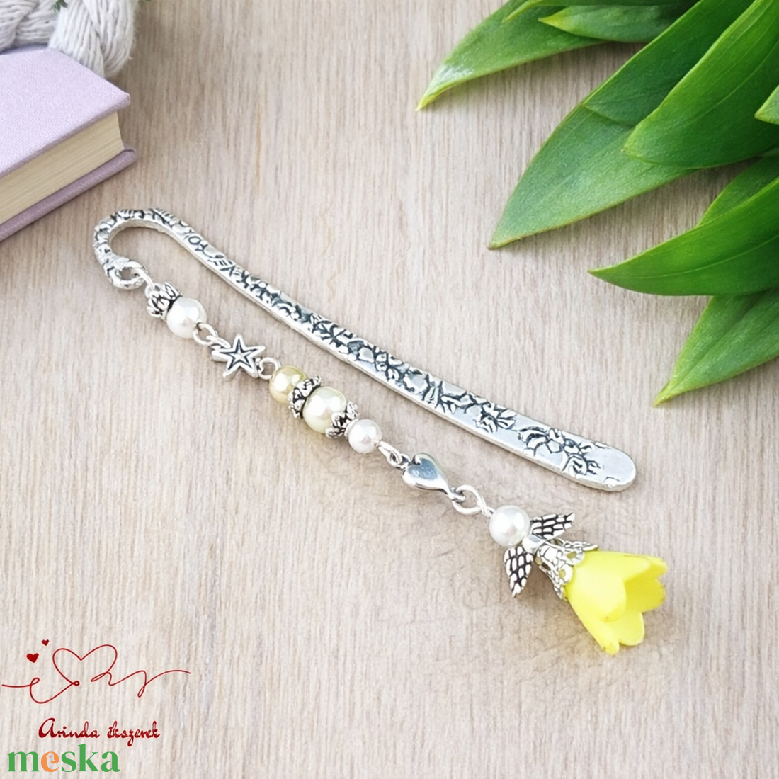 Angyal könyvjelző citromsárga gyöngyökkel - meghitt karácsonyi ajándék könyvszeretőknek - könyv & zene - könyvjelző - Meska.hu