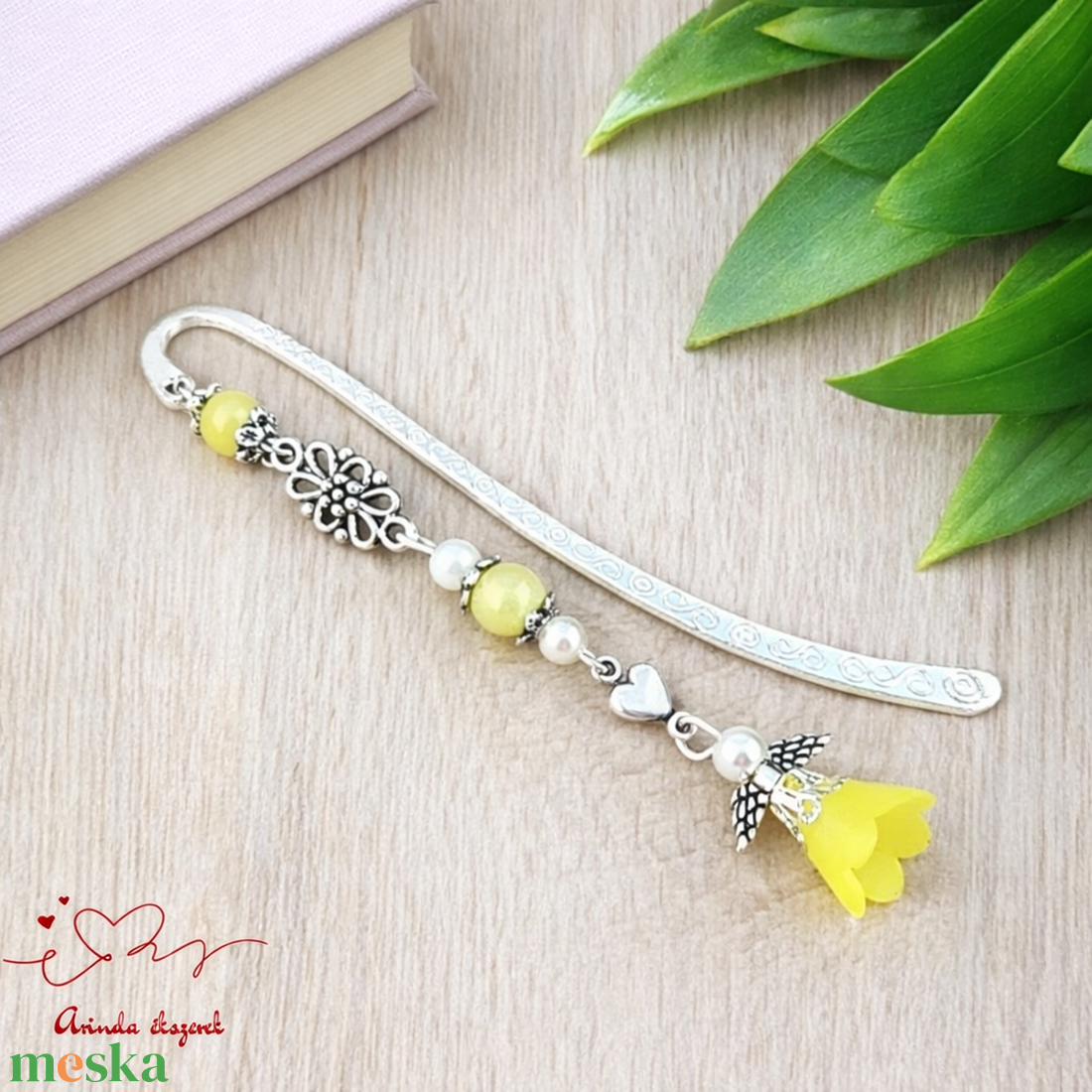 Angyal könyvjelző citromsárga gyöngyökkel - meghitt karácsonyi ajándék könyvszeretőknek - könyv & zene - könyvjelző - Meska.hu