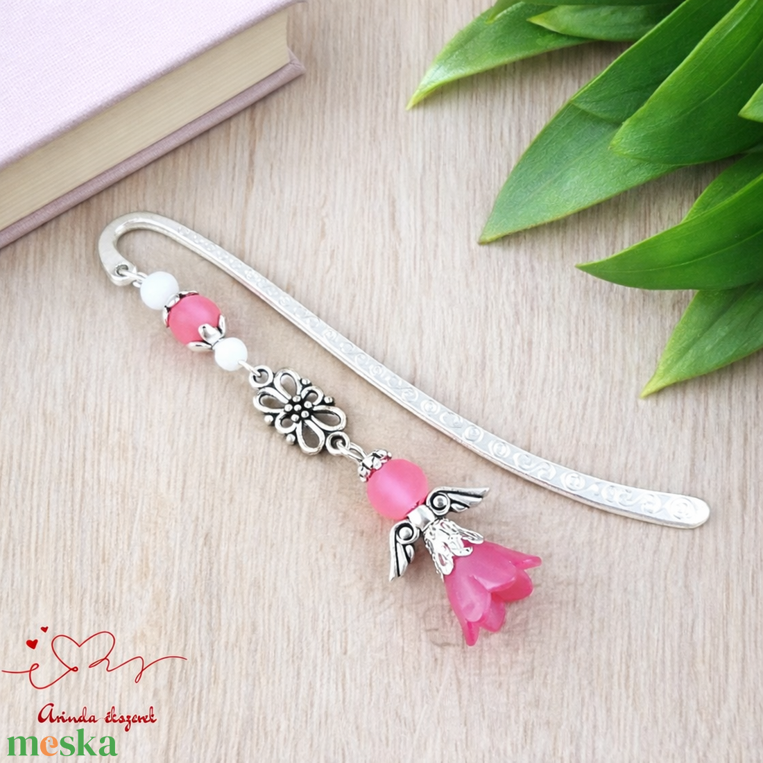 Angyal könyvjelző pink gyöngyökkel - meghitt karácsonyi ajándék könyvszeretőknek - könyv & zene - könyvjelző - Meska.hu