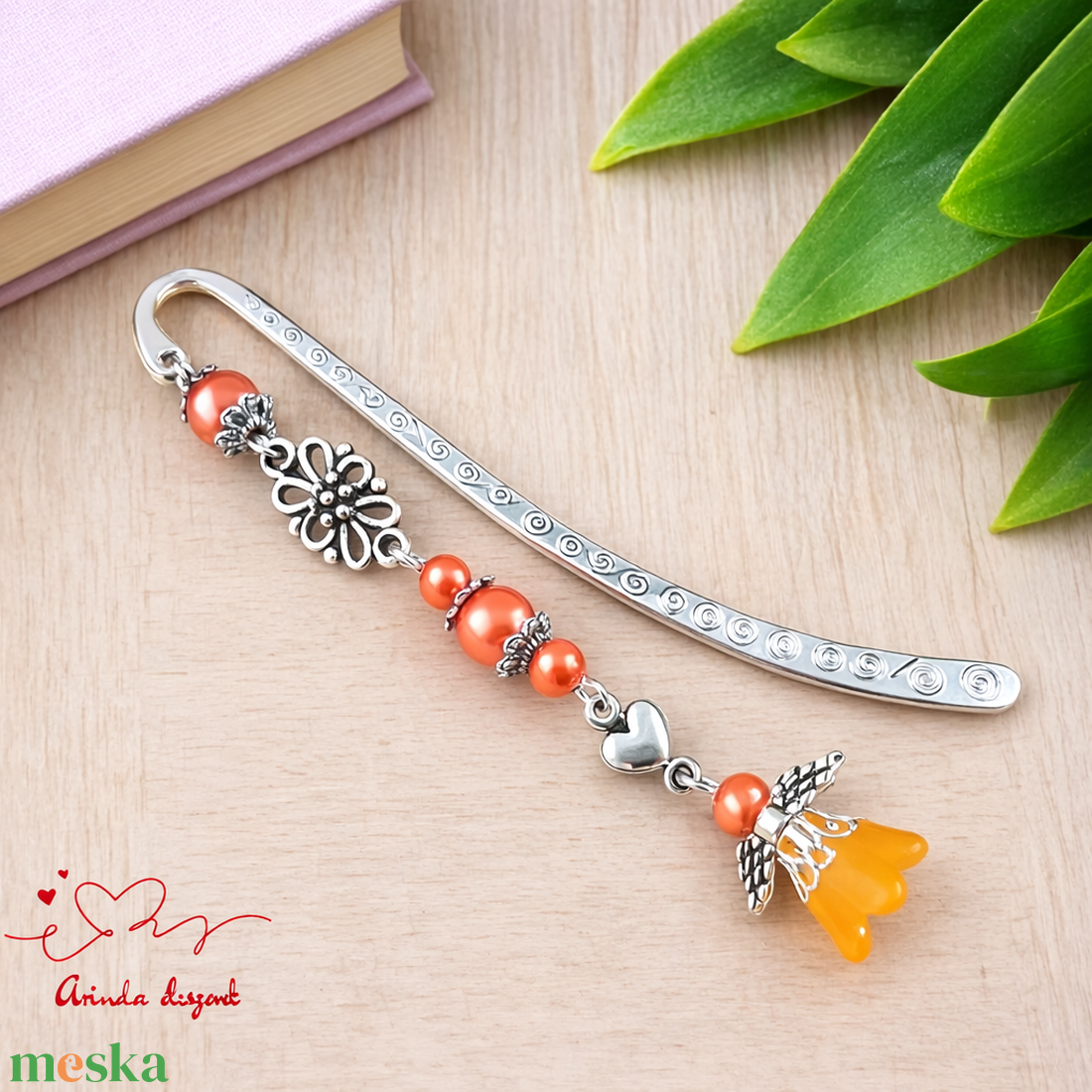 Angyal könyvjelző narancssárga gyöngyökkel - meghitt karácsonyi ajándék könyvszeretőknek - könyv & zene - könyvjelző - Meska.hu