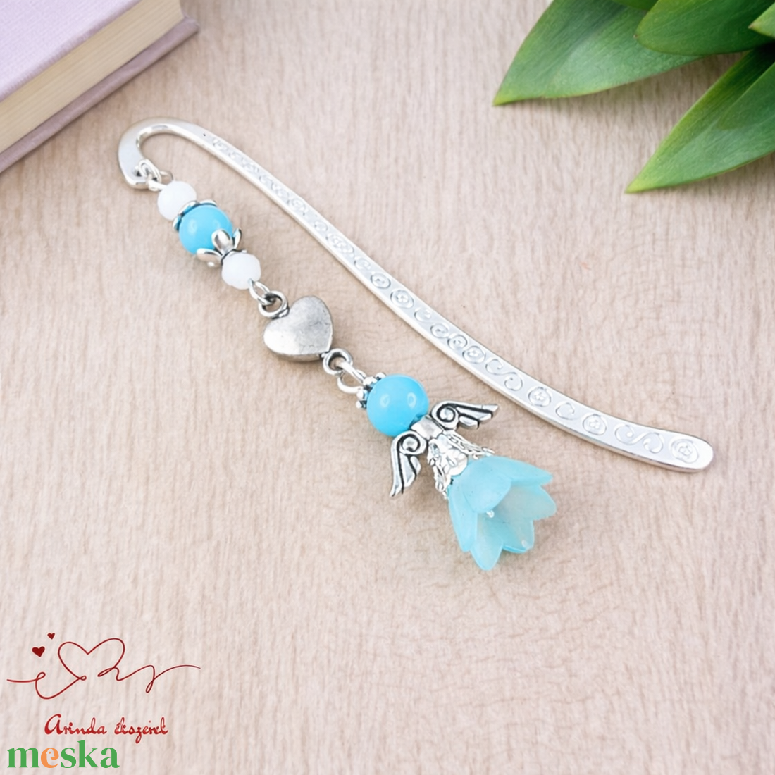 Angyal könyvjelző világoskék gyöngyökkel - meghitt karácsonyi ajándék könyvszeretőknek - könyv & zene - könyvjelző - Meska.hu