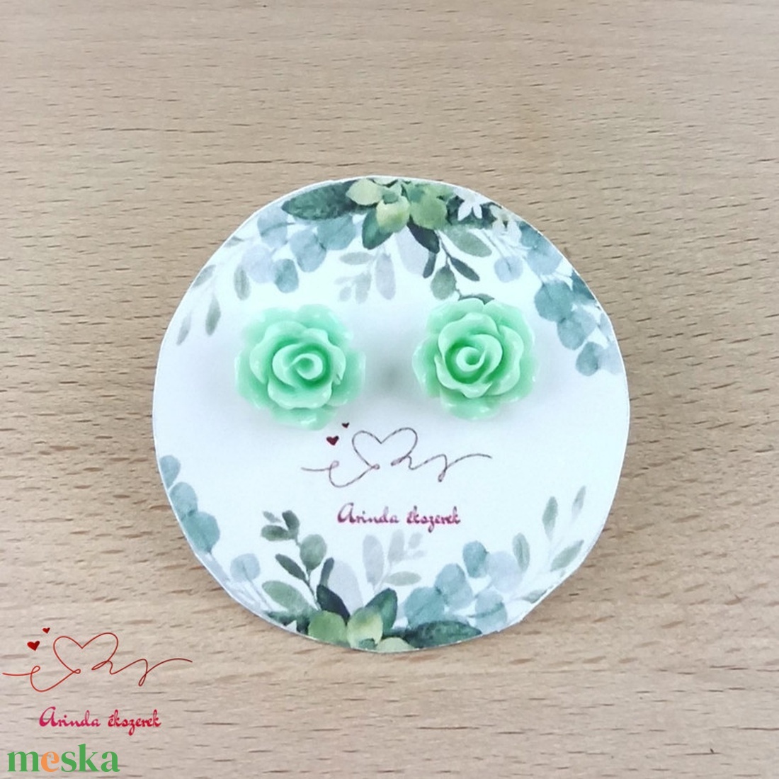 Menta rózsás bedugós fülbevaló � 10 mm, nemesacél alapú elegáns virág ékszer - ékszer - fülbevaló - pötty fülbevaló - Meska.hu