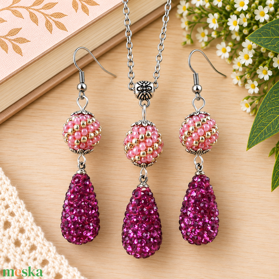 Magenta kristály shamballa stílusú kristály csepp és fűzött bogyó nyaklánc fülbevaló szett - ékszer - ékszerszett - Meska.hu