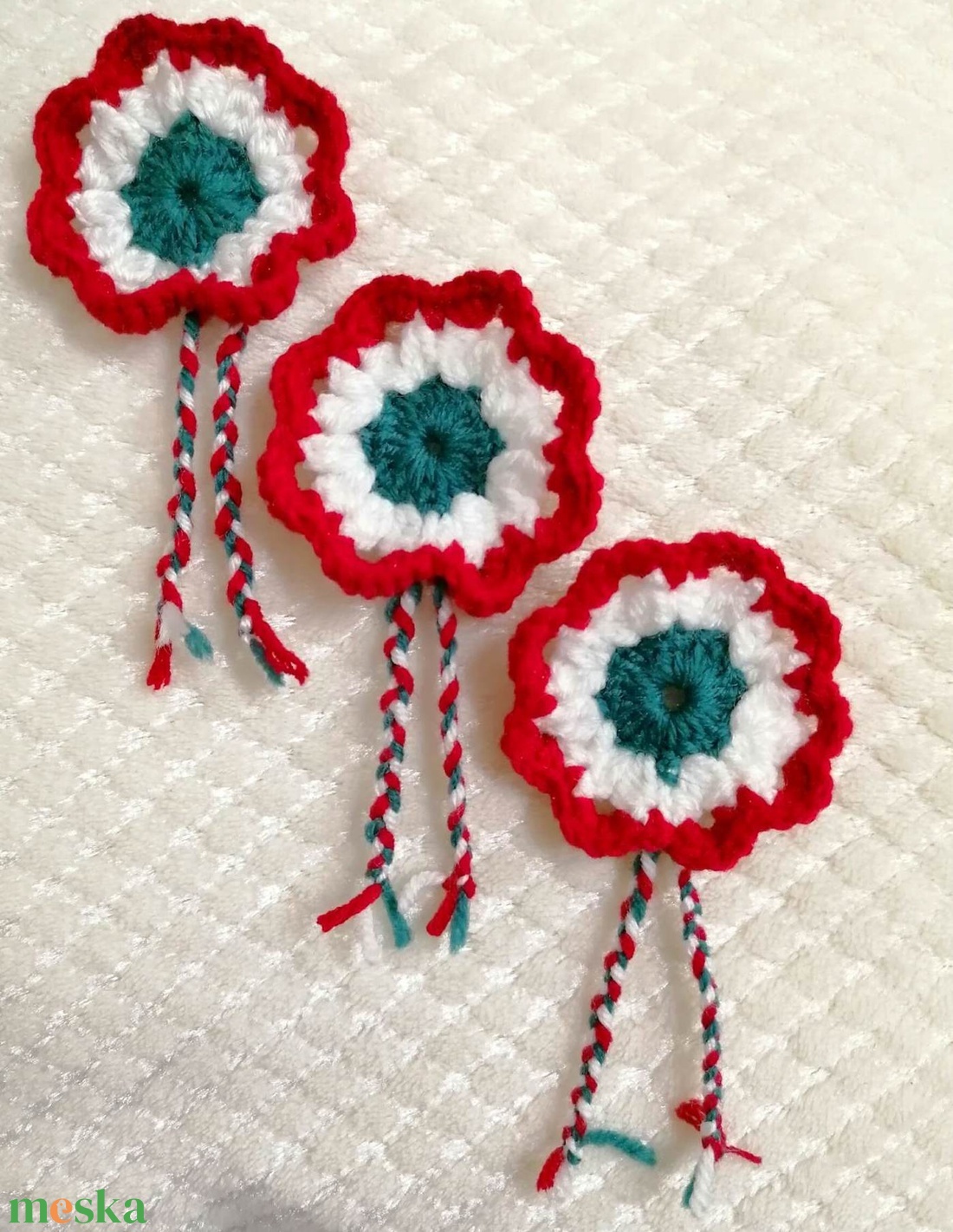 Horgolt kokárda - ékszer - kitűző és bross - Meska.hu