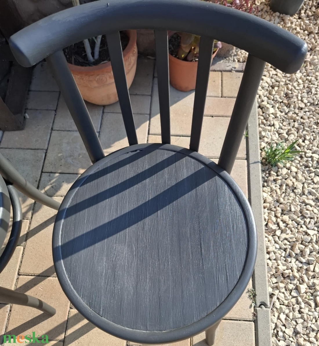 Felújított vintage Thonet-stílusú székpár Annie Sloan Graphite festéssel, kézműves felújítás - otthon & életmód - bútor - szék & fotel - Meska.hu Felújított vintage Thonet-stílusú székpár Annie Sloan Graphite festéssel, kézműves felújítás - otthon & életmód - bútor - szék & fotel - Meska.hu