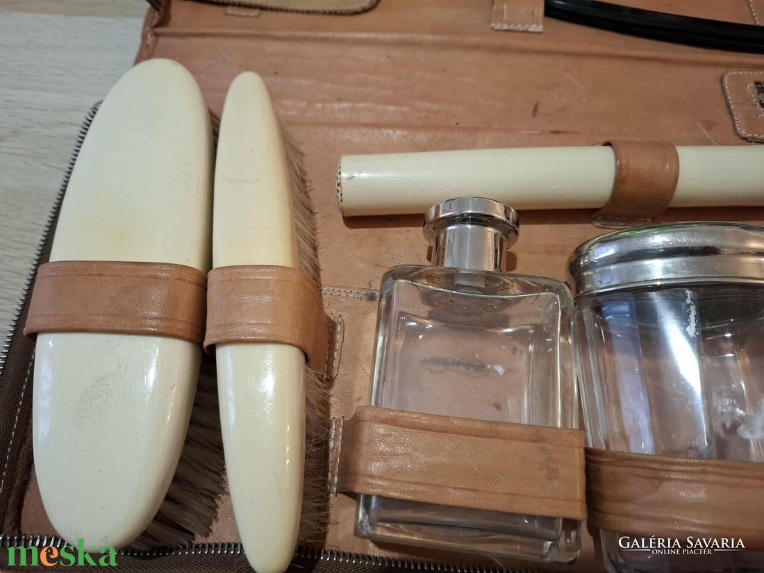 19301940-es évekbeli korabeli férfi utazó- és borotválkozó neszesszer készlet - szépségápolás - borotválkozási kellék - Meska.hu