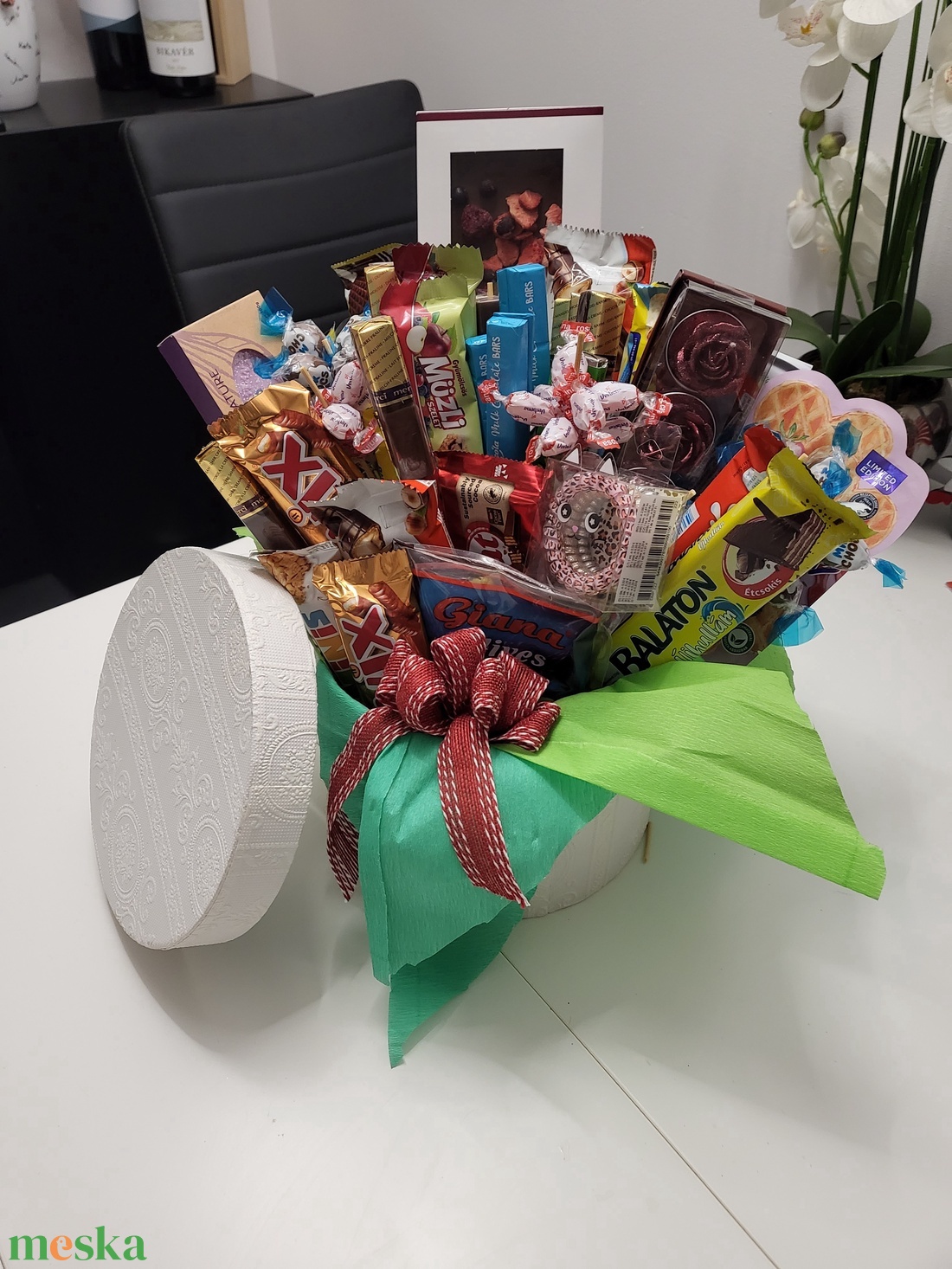 Édesség ajándék box - élelmiszer - gourmet ajándékcsomag - Meska.hu