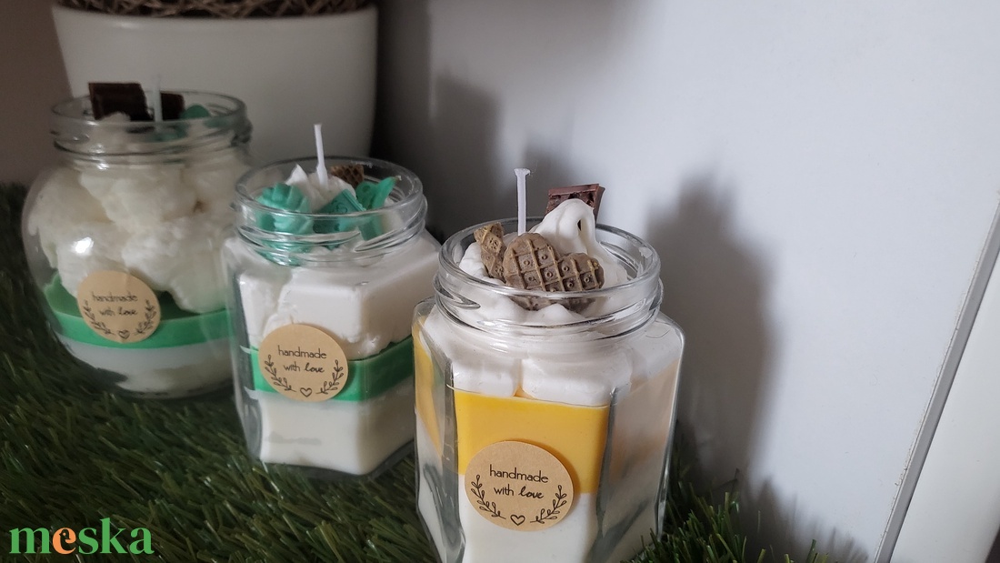 Süti gyertya sárga és menta színben  - otthon & életmód - gyertya, illat, aroma - gyertya - Meska.hu