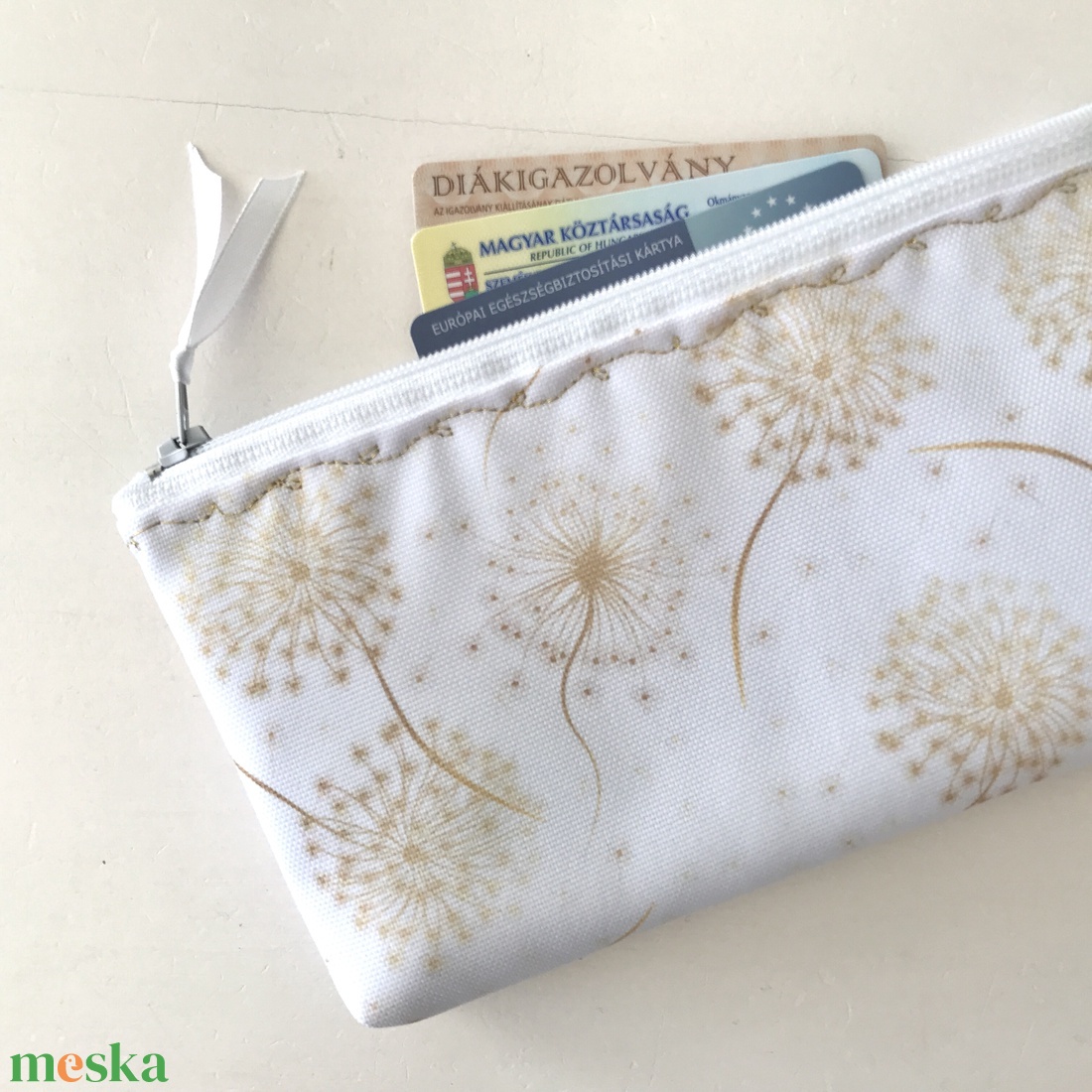 Aranyló pitypangok mintás irattartó pénztárca vagy tolltartó neszesszer, szemüvegtok - SZETT  - Artiroka design - táska & tok - pénztárca & más tok - pénztárca - női pénztárca - Meska.hu