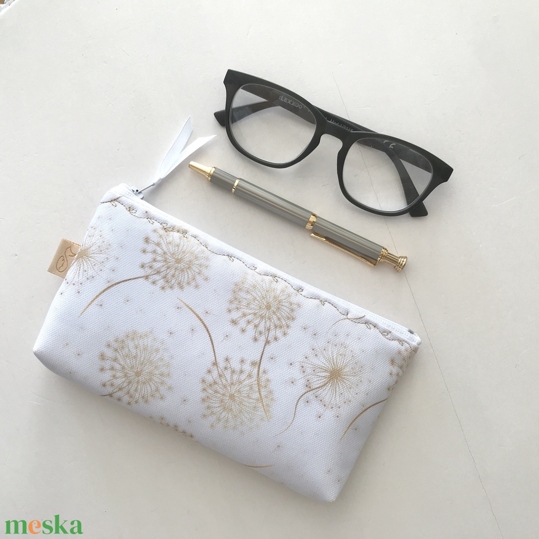 Aranyló pitypangok mintás irattartó pénztárca vagy tolltartó neszesszer, szemüvegtok - SZETT  - Artiroka design - táska & tok - pénztárca & más tok - pénztárca - női pénztárca - Meska.hu