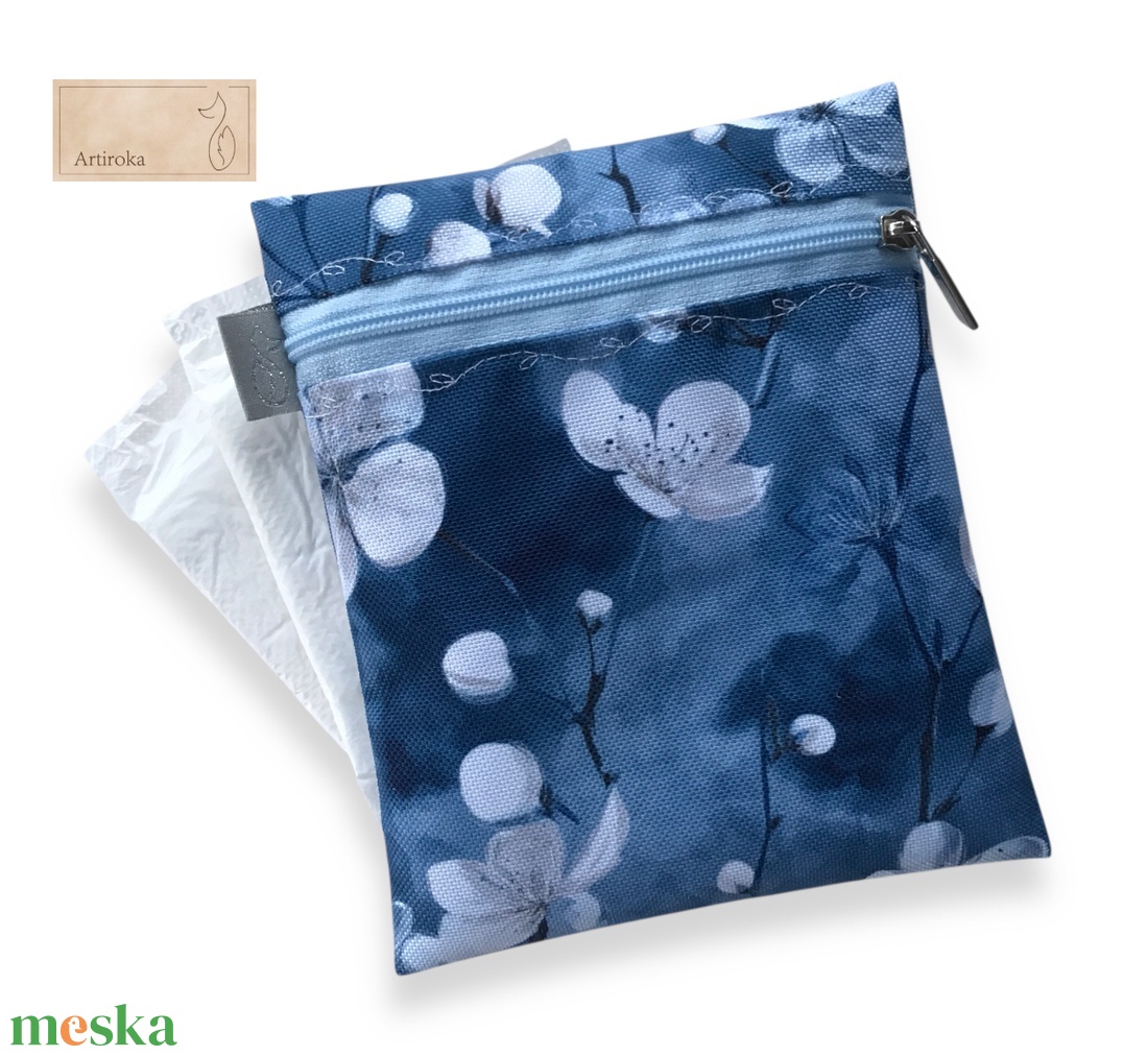 Cseresznyefavirág mintás, farmerkék színű egészségügyi betét tartó - Artiroka - szépségápolás - intim higiénia - egészségügyi tartó - Meska.hu