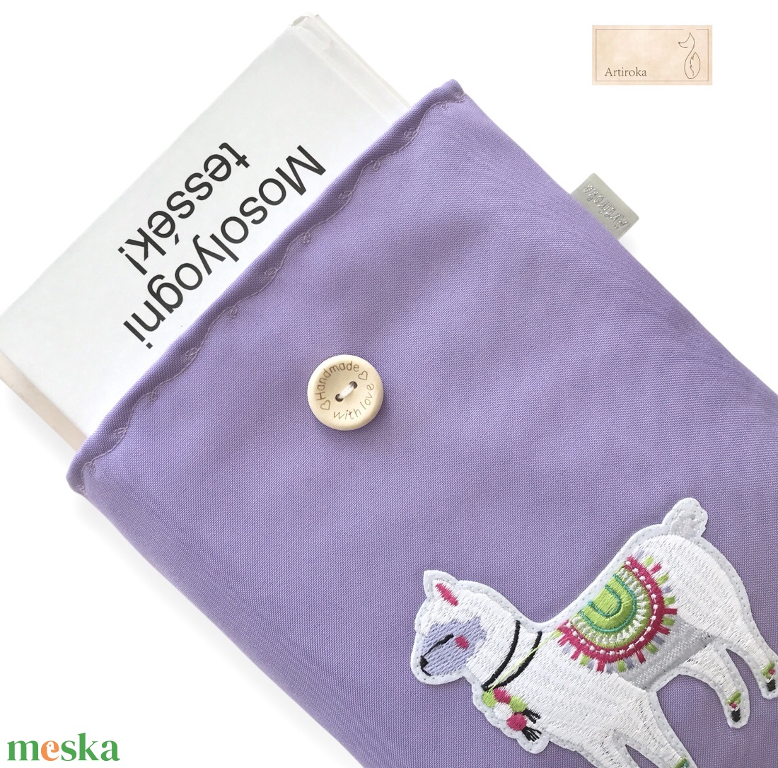 Könyvtok hímzett láma mintával, vízlepergetős textilből  - könyv & zene - könyvtok - Meska.hu