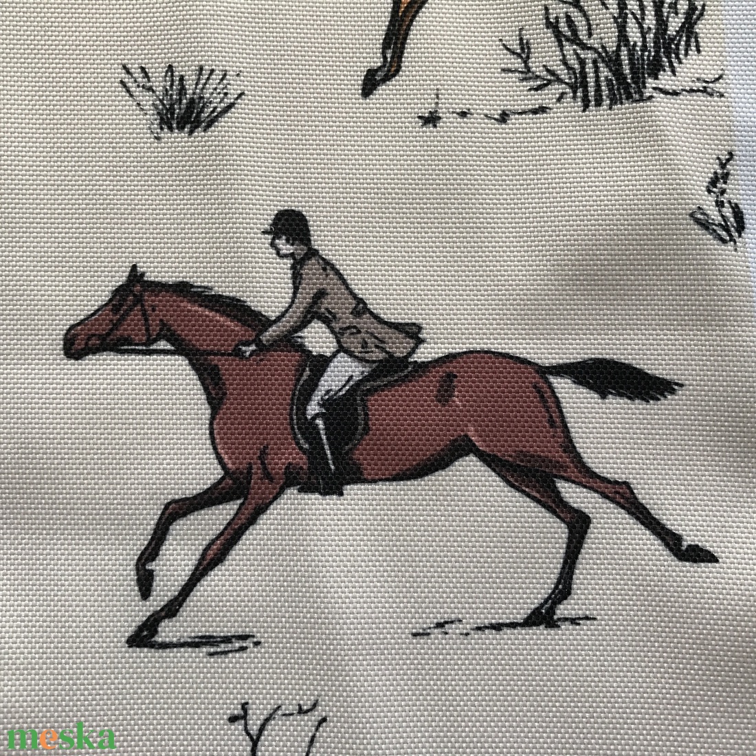 Bézs alapon lovasok mintás vízálló textil - Artiroka - kellékek & szerszámok - méteráru - szövet - Meska.hu