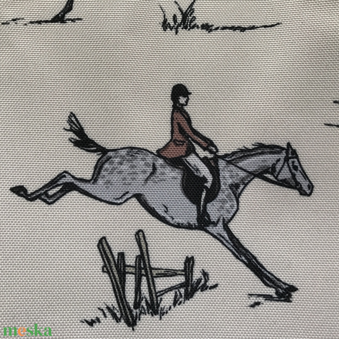 Bézs alapon lovasok mintás vízálló textil - Artiroka - kellékek & szerszámok - méteráru - szövet - Meska.hu