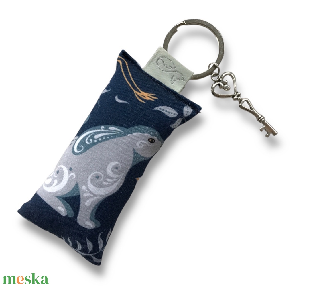 Nyuszi mintás mintás egyedi kulcstartó  - Artiroka design - táska & tok - kulcstartó & táskadísz - kulcstartó - Meska.hu